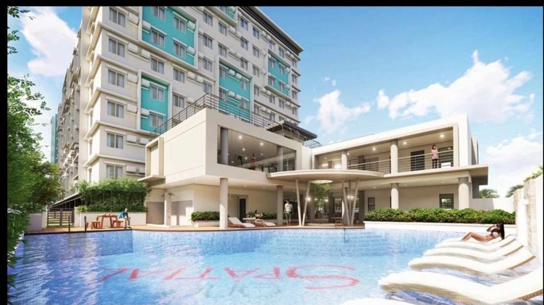 One Spatial Two Bedroom Condominium Unit With Pool And Gym Free Netflix And Wifi ايلويلو المظهر الخارجي الصورة